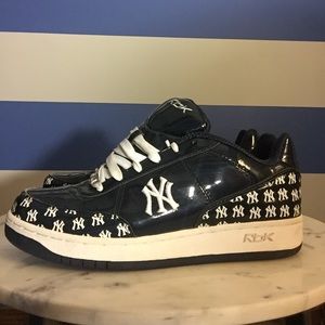 reebok ny yankee sneakers